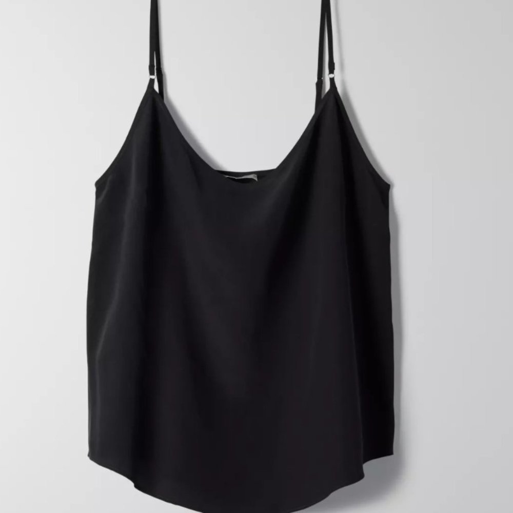 Aritzia Wilfred 100% silk v-neck camisole